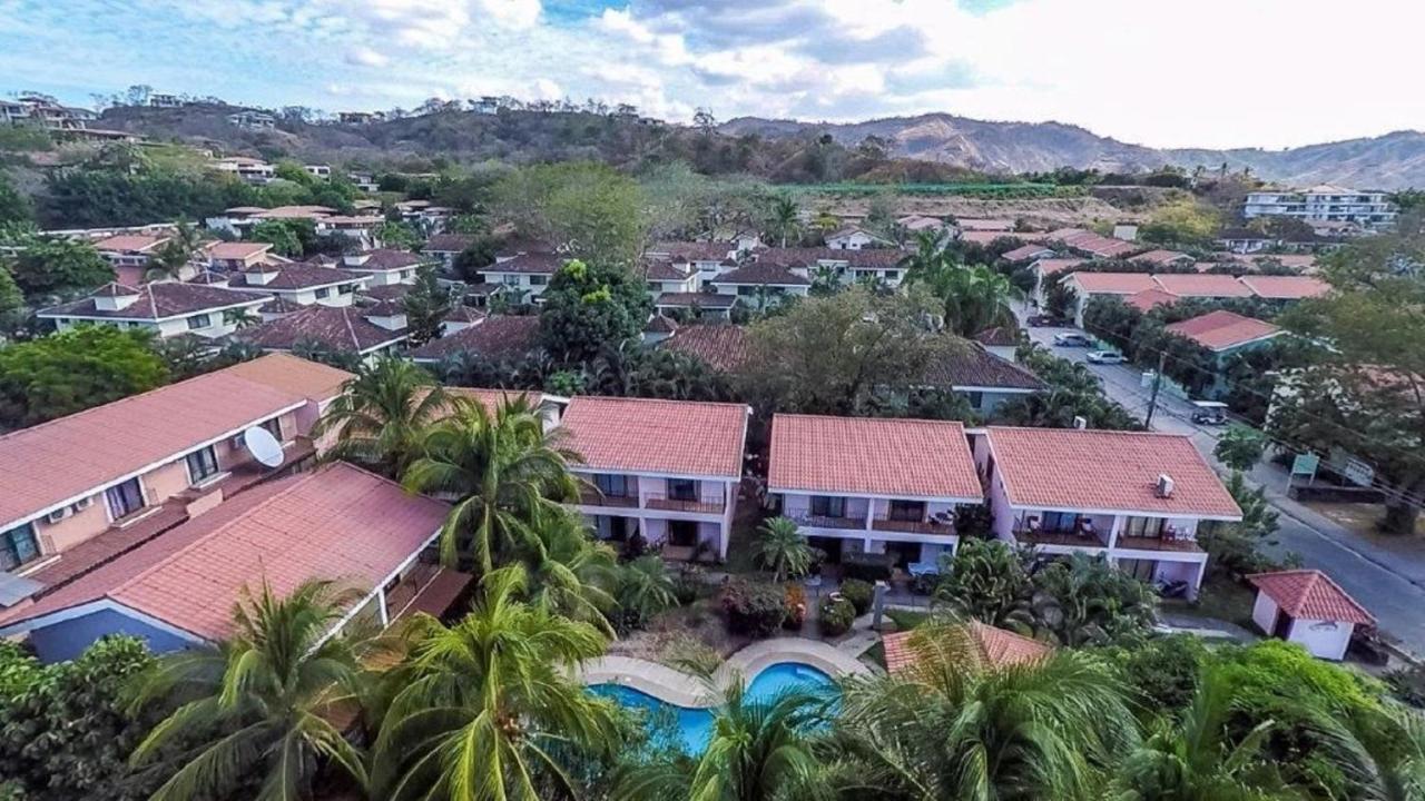 Valle Dorado 9 *
